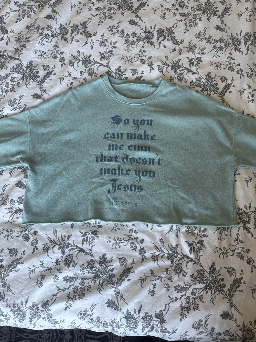 Tori Amos cropped sweatshirt - Picture 2 of 5